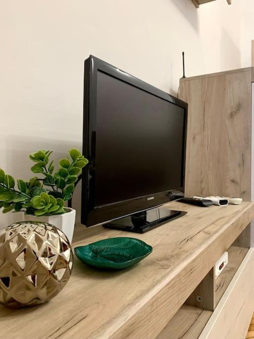 Central City Apartment Szkopje Kültér fotó