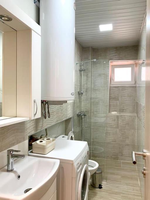 Central City Apartment Szkopje Kültér fotó